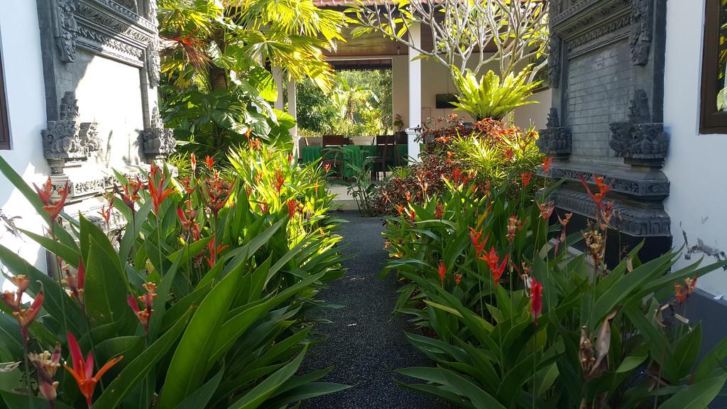 Wahyu Dewata Hotel Gianyar  Exterior photo