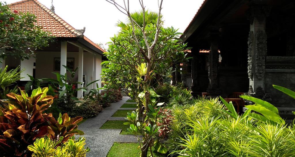 Wahyu Dewata Hotel Gianyar  Exterior photo