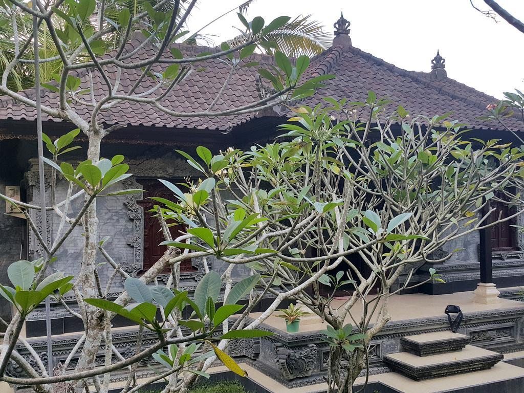 Wahyu Dewata Hotel Gianyar  Exterior photo