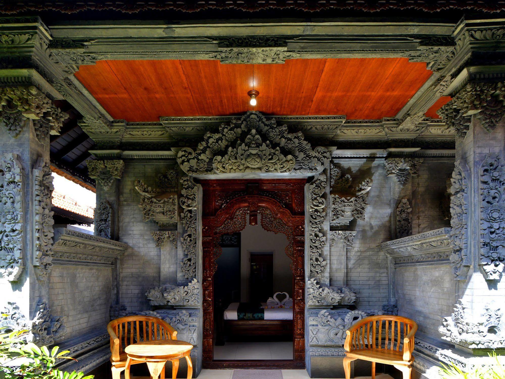 Wahyu Dewata Hotel Gianyar  Exterior photo